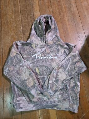 Primitive Camo Hoodie Sz XL Fits Like A Small**